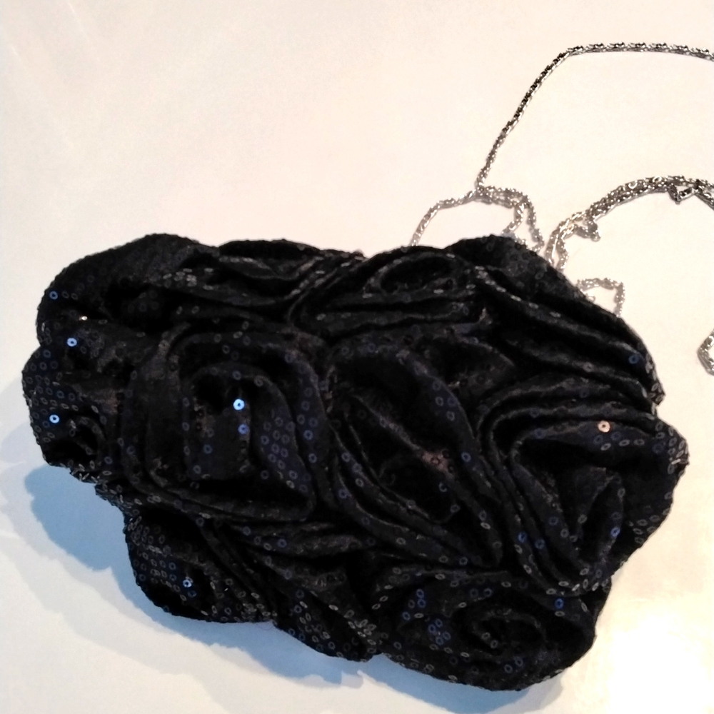 Women's black sequin rosettes evening bag - Picture 7 of 11